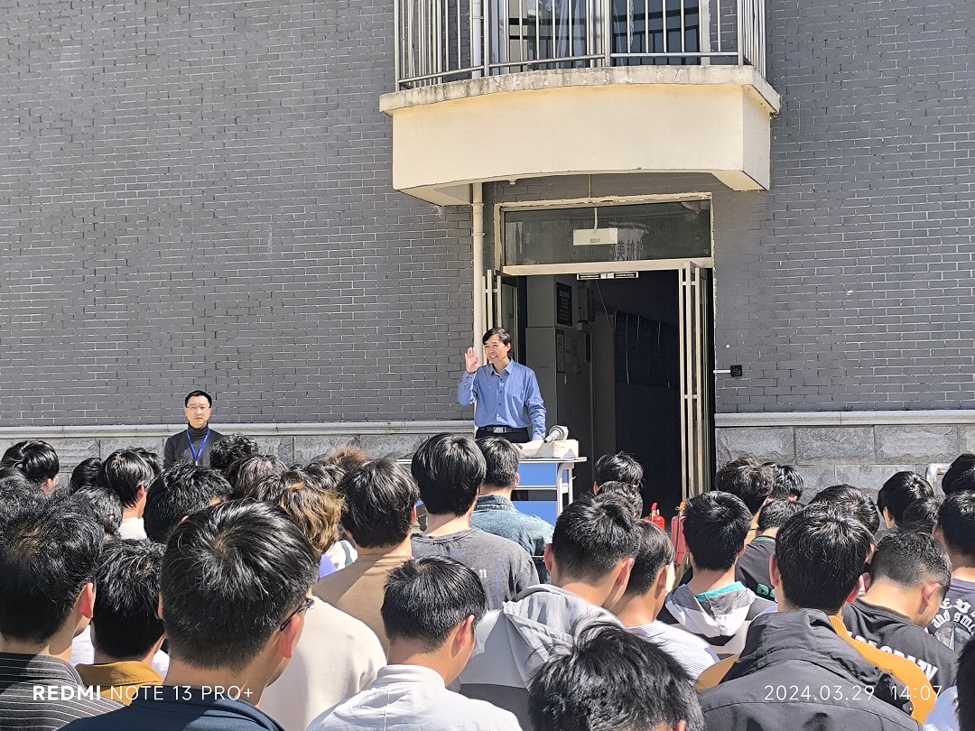 消防演习 蒋校长讲话3.jpg